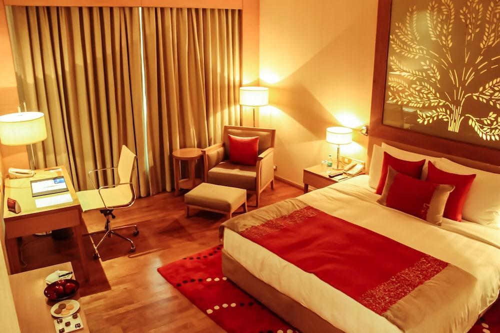 Radisson Blu Hotel New Delhi Dwarka Szoba fotó A room at the Taj Bengal