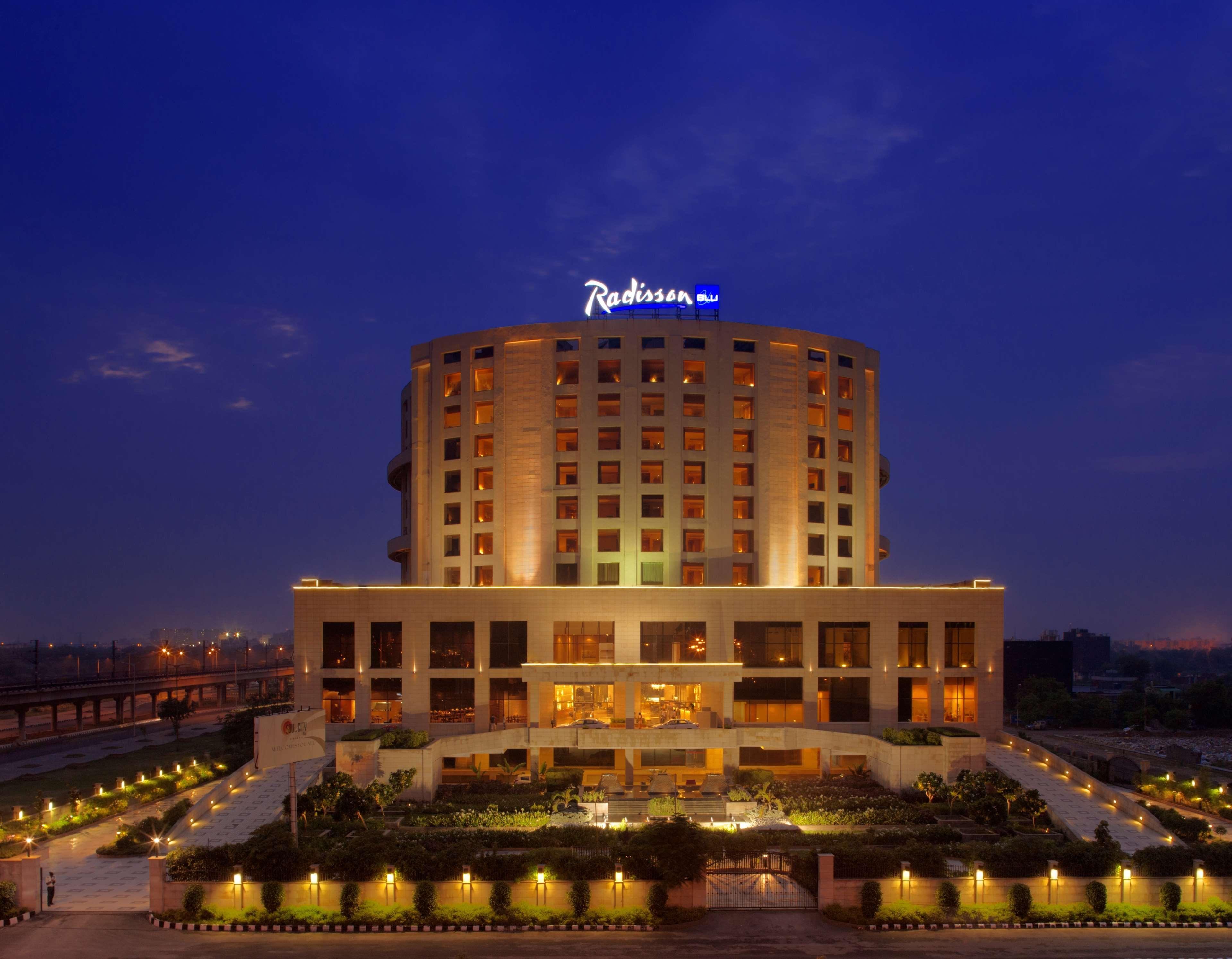 Radisson Blu Hotel New Delhi Dwarka Kültér fotó Radisson Blu Hotel, Faridabad