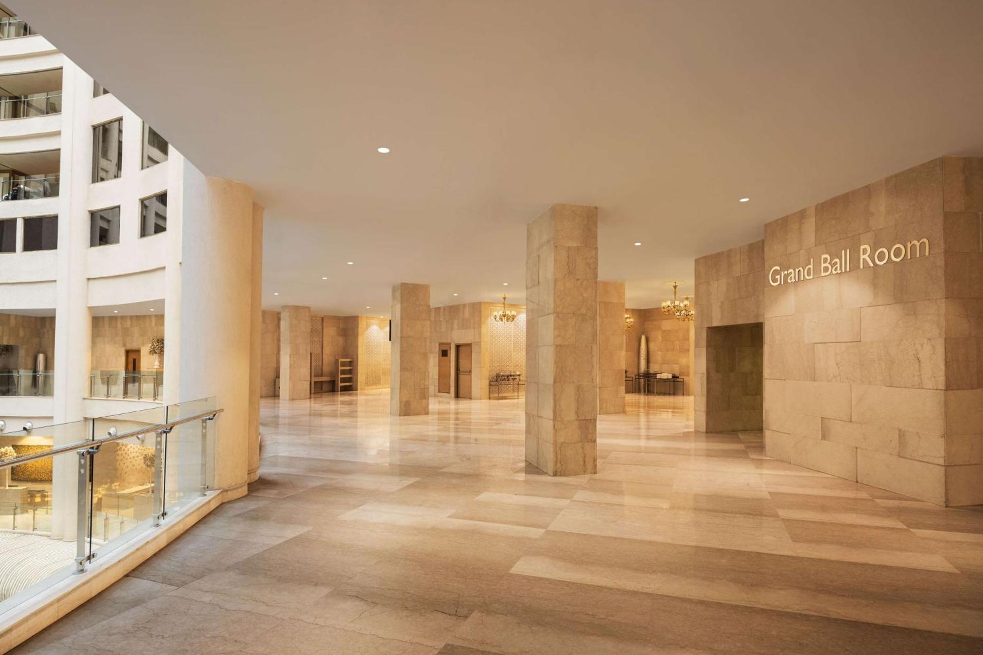 Radisson Blu Hotel New Delhi Dwarka Kültér fotó The Grand Ballroom